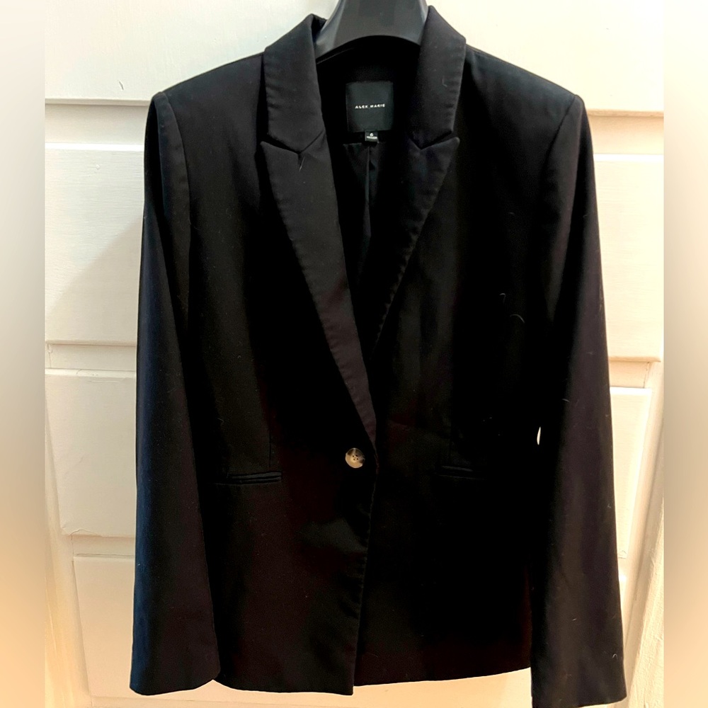Alex Marie black blazer machine washable size 6.